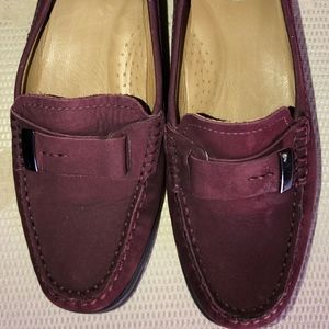 Baldi Loafers Flats Shoes US size 6 EU 36 Burgundy